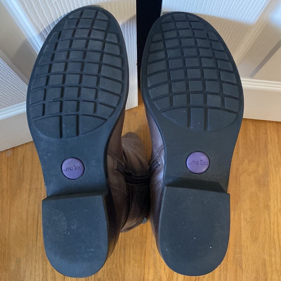 Me Too Leather Boots: 6 1/2 M - Picture 8 of 15